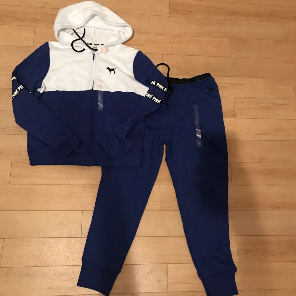 VS Pink Sweatsuit